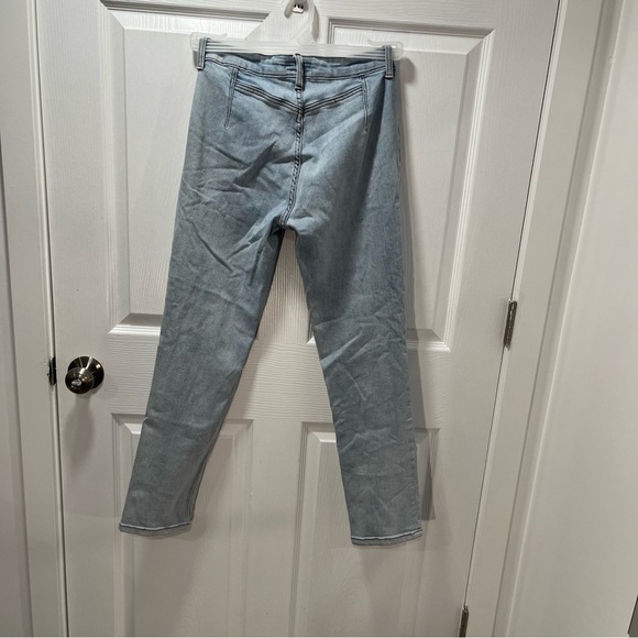 RARE Kut from the Kloth Rachel Mom Jean Pleated Front Light Wash Blue Denim - Picture 5 of 11
